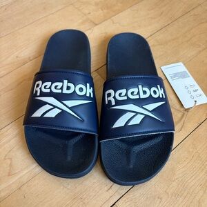 NEW Youth Size 4 Reebok Navy Slide Sandals